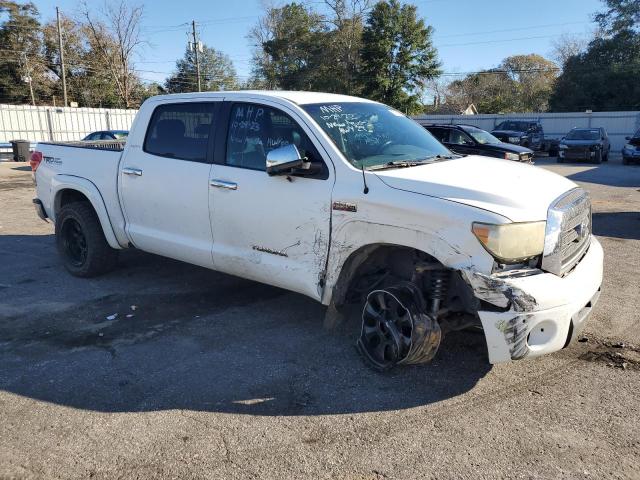 5TFDV581X8X054051 - 2008 TOYOTA TUNDRA CREWMAX LIMITED WHITE photo 4