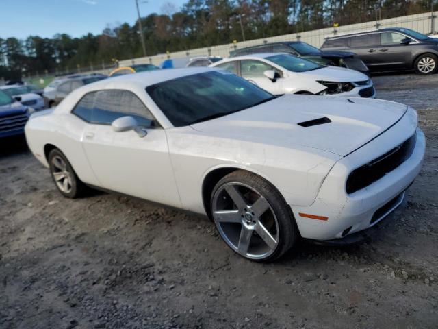 2C3CDZAG5KH672558 - 2019 DODGE CHALLENGER SXT WHITE photo 4