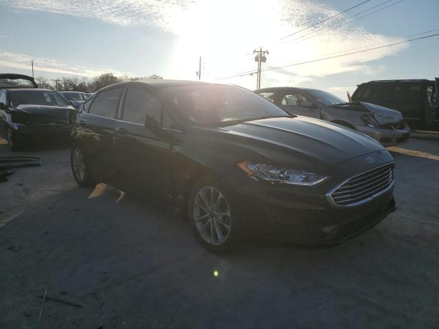 3FA6P0HD1KR111890 - 2019 FORD FUSION SE BLACK photo 4