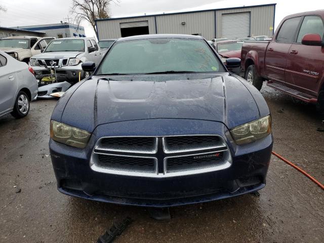 2C3CDXBGXEH324763 - 2014 DODGE CHARGER SE BLUE photo 5