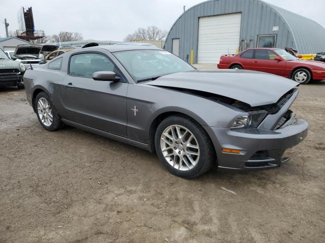 1ZVBP8AMXE5303461 - 2014 FORD MUSTANG SILVER photo 4