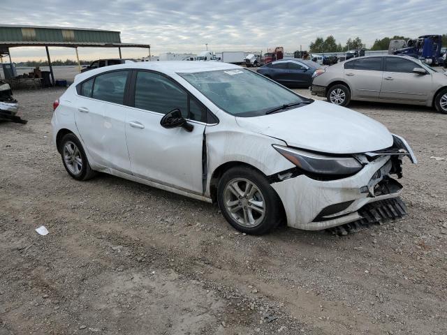 3G1BE6SM8JS631935 - 2018 CHEVROLET CRUZE LT WHITE photo 4