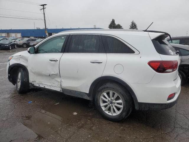 5XYPGDA32LG637710 - 2020 KIA SORENTO L WHITE photo 2