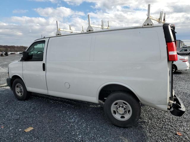 1GCWGAFP6M1311707 - 2021 CHEVROLET EXPRESS G2 WHITE photo 2