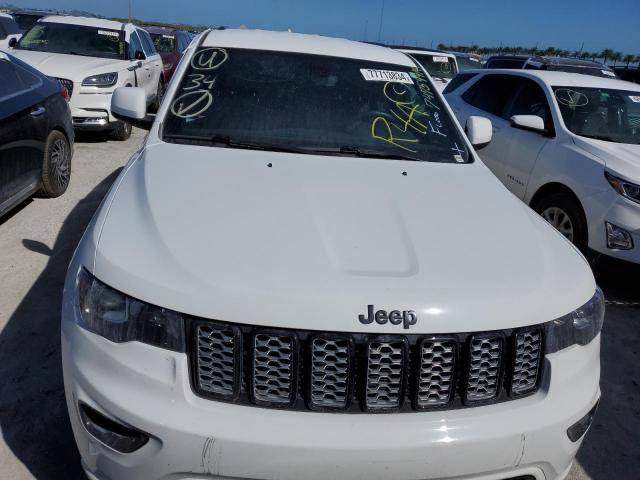 1C4RJEAGXLC376592 - 2020 JEEP GRAND CHER LAREDO WHITE photo 5