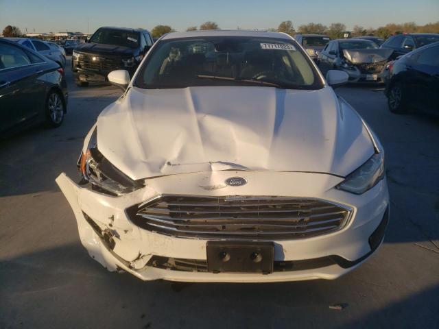 3FA6P0HD1LR190267 - 2020 FORD FUSION SE WHITE photo 5