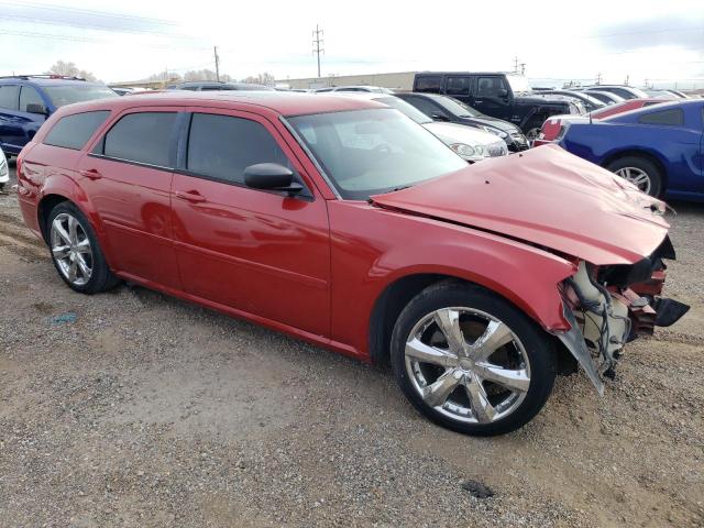 2D4FV48VX5H128559 - 2005 DODGE MAGNUM SXT RED photo 4