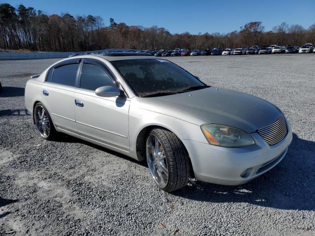 1N4BL11E72C187695 - 2002 NISSAN ALTIMA SE SILVER photo 4