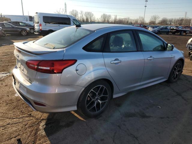 1FADP3F22FL246939 - 2015 FORD FOCUS SE SILVER photo 3