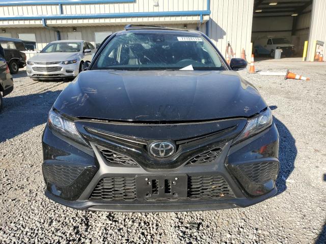 4T1G11AK1RU842686 - 2024 TOYOTA CAMRY SE NIGHT SHADE BLACK photo 5