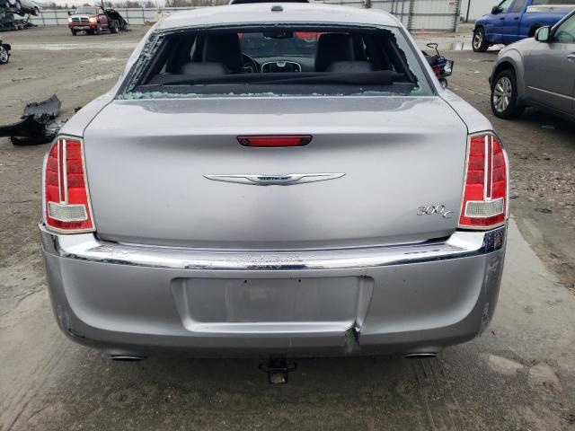 2C3CCAET8DH572226 - 2013 CHRYSLER 300C SILVER photo 6