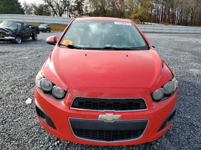 1G1JA6SH6F4140782 - 2015 CHEVROLET SONIC LS RED photo 5