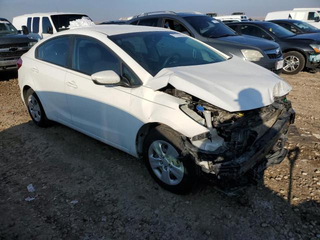 3KPFK4A74JE182530 - 2018 KIA FORTE LX WHITE photo 4