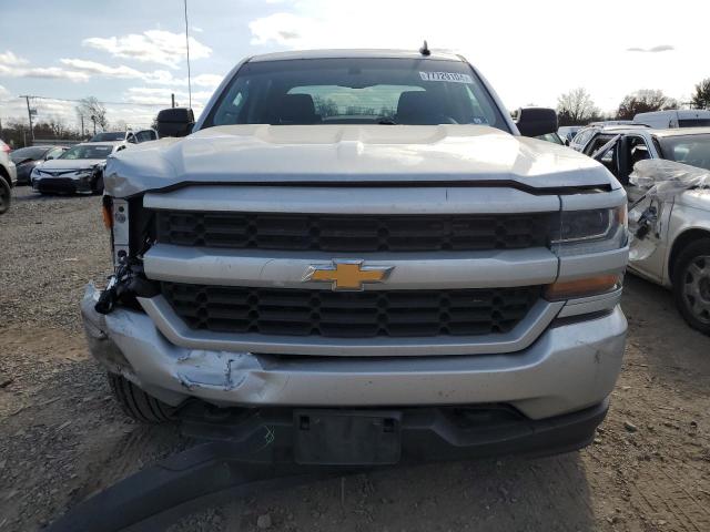 3GCUKPEC9JG639577 - 2018 CHEVROLET SILVERADO K1500 CUSTOM SILVER photo 5