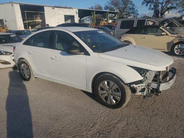 1G1PA5SH5F7291342 - 2015 CHEVROLET CRUZE LS WHITE photo 4