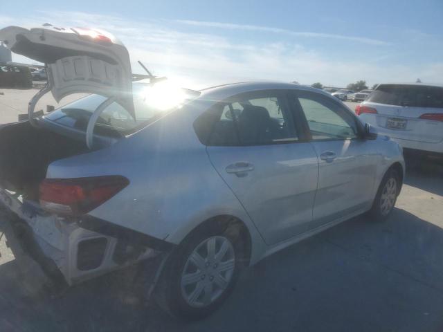 3KPA24ADXME377696 - 2021 KIA RIO LX SILVER photo 3