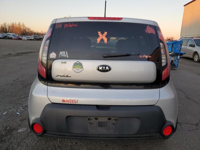 KNDJN2A23F7756360 - 2015 KIA SOUL SILVER photo 6