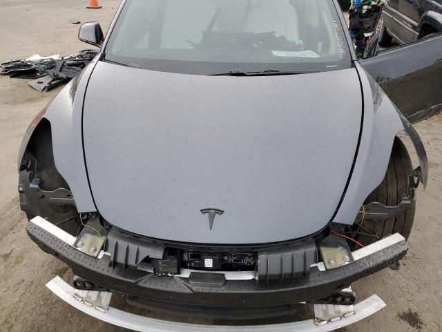 5YJ3E1EB0JF112024 - 2018 TESLA MODEL 3 CHARCOAL photo 11