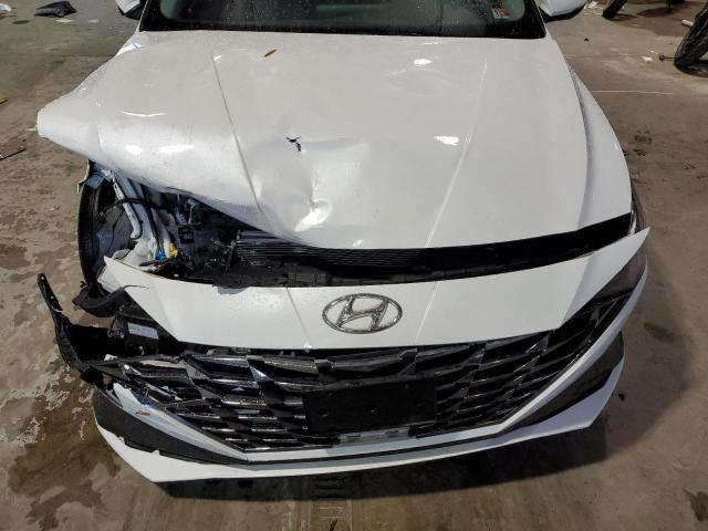 5NPLP4AG5NH066713 - 2022 HYUNDAI ELANTRA LIMITED WHITE photo 11