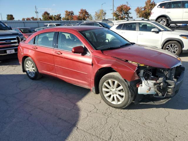 1C3CC5FB9AN111844 - 2010 CHRYSLER SEBRING LIMITED RED photo 4