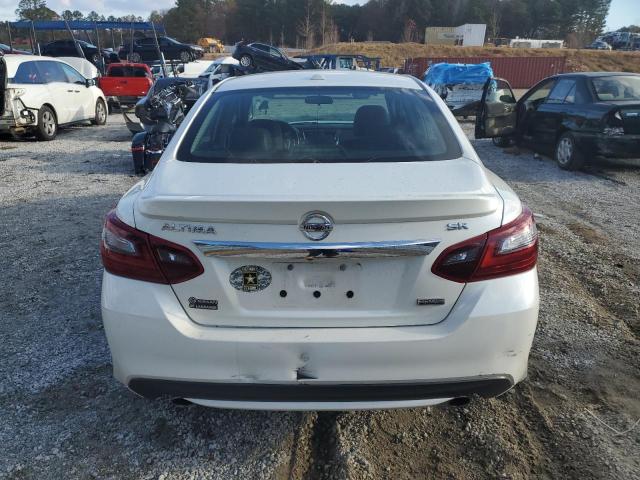 1N4AL3AP1JC280039 - 2018 NISSAN ALTIMA 2.5 WHITE photo 6