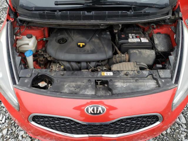 KNAHU8A3XG7126377 - 2016 KIA RONDO RED photo 12