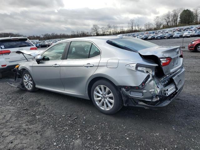 4T1B11HK5KU810703 - 2019 TOYOTA CAMRY L SILVER photo 2