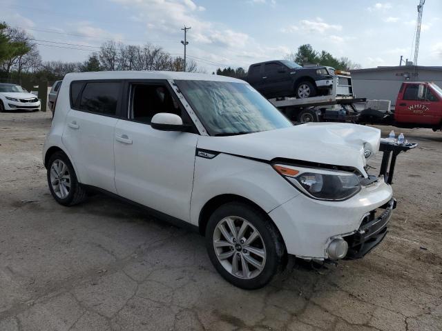 KNDJP3A59J7889742 - 2018 KIA SOUL + WHITE photo 4