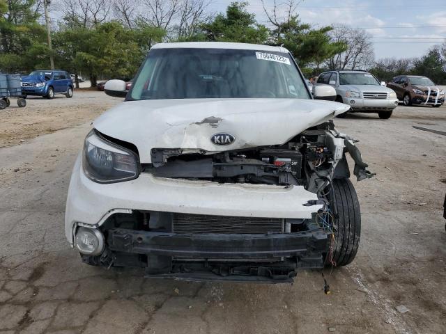 KNDJP3A59J7889742 - 2018 KIA SOUL + WHITE photo 5