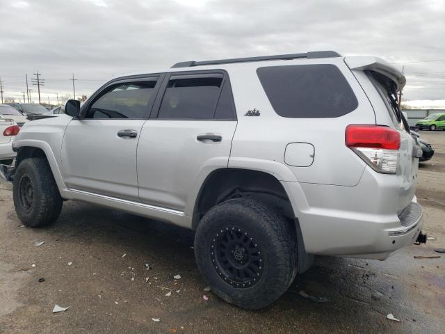 JTEBU5JR3B5041067 - 2011 TOYOTA 4RUNNER SR5 SILVER photo 2