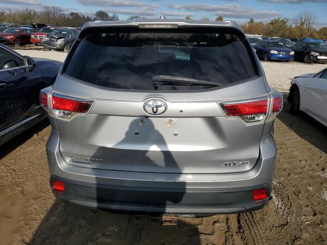 5TDJKRFH5GS306358 - 2016 TOYOTA HIGHLANDER XLE SILVER photo 6