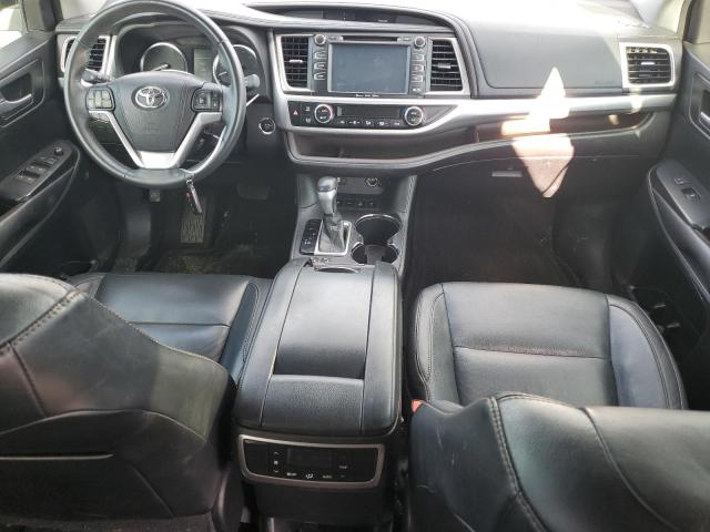 5TDJKRFH5GS306358 - 2016 TOYOTA HIGHLANDER XLE SILVER photo 8