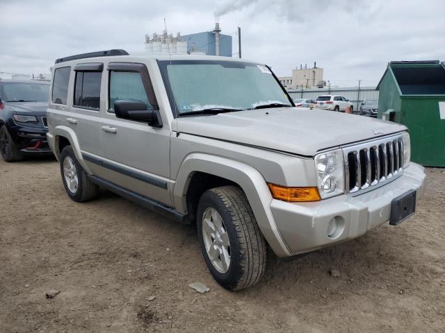 1J8HG48K38C125069 - 2008 JEEP COMMANDER SPORT BEIGE photo 4