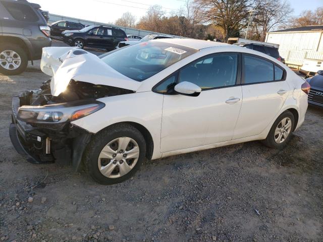 3KPFK4A74HE034937 - 2017 KIA FORTE LX WHITE photo 1