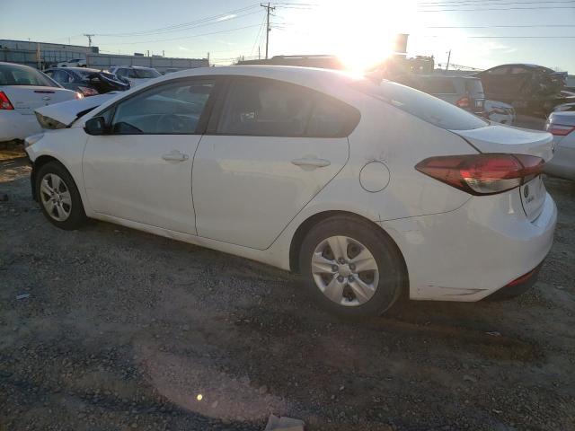 3KPFK4A74HE034937 - 2017 KIA FORTE LX WHITE photo 2