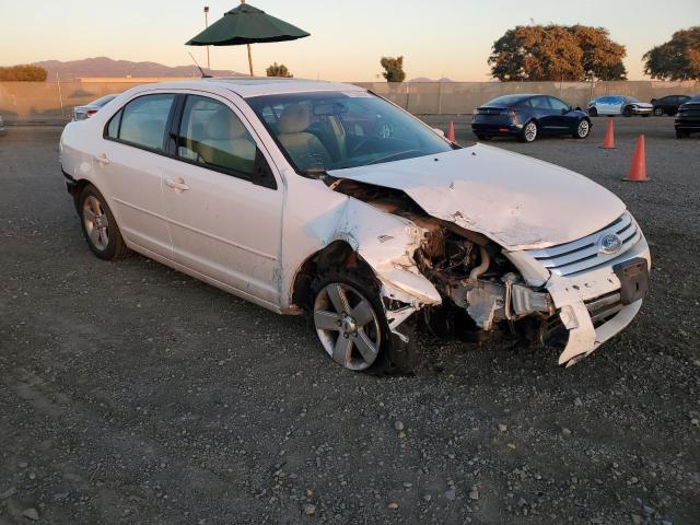 3FAHP07Z19R147210 - 2009 FORD FUSION SE WHITE photo 4