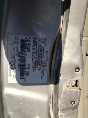 1LNHM81W95Y669963 - 2005 LINCOLN TOWN CAR SIGNATURE SILVER photo 12