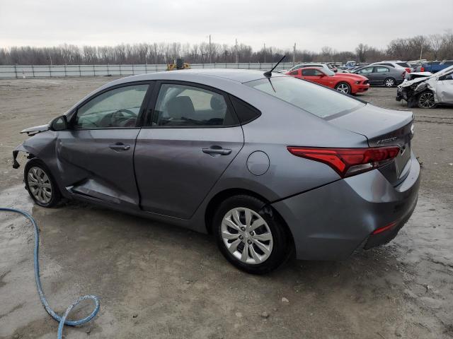 3KPC24A33JE031582 - 2018 HYUNDAI ACCENT SE GRAY photo 2