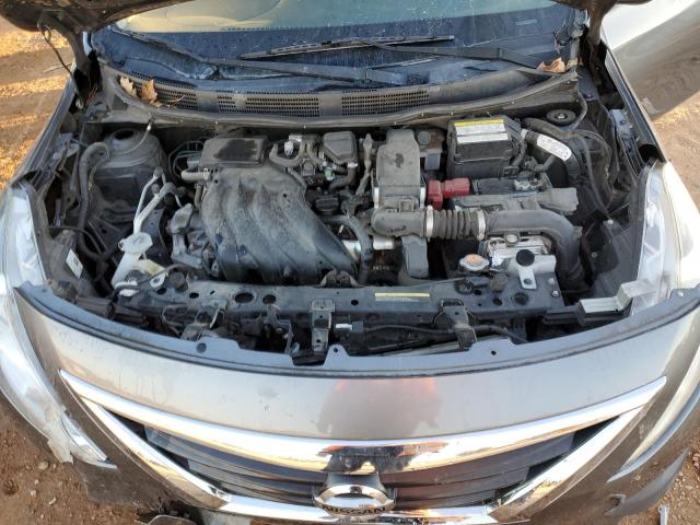 3N1CN7AP3HL881653 - 2017 NISSAN VERSA S SILVER photo 11