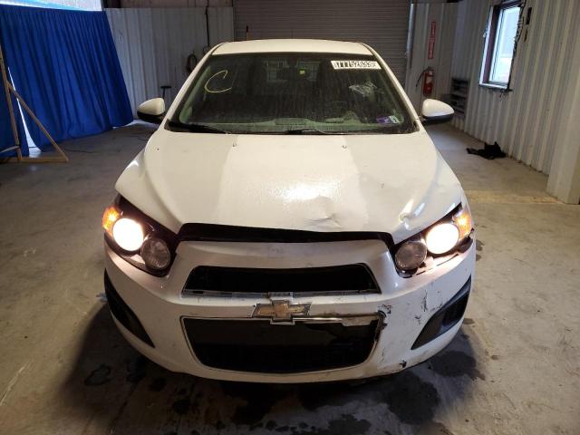 1G1JA6SH2F4189509 - 2015 CHEVROLET SONIC LS WHITE photo 5