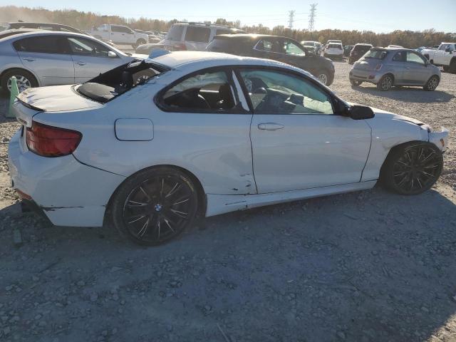 WBA2J5C58K7D22566 - 2019 BMW M240I WHITE photo 3