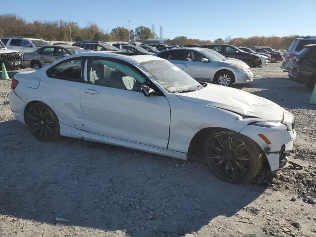 WBA2J5C58K7D22566 - 2019 BMW M240I WHITE photo 4