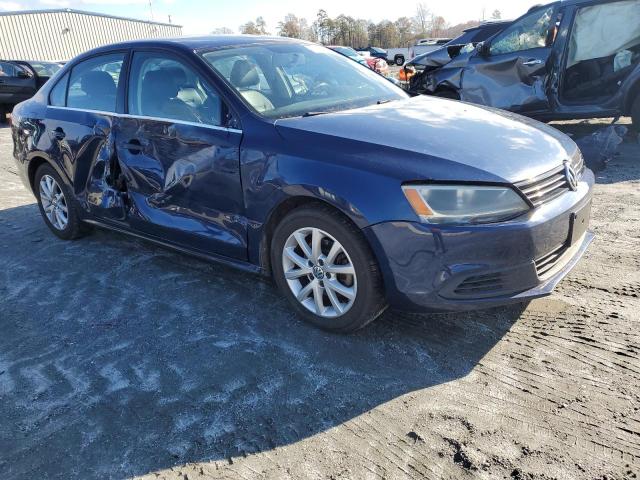 3VWD07AJ5EM370444 - 2014 VOLKSWAGEN JETTA SE BLUE photo 4