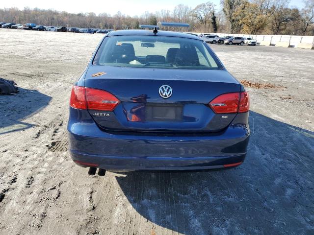 3VWD07AJ5EM370444 - 2014 VOLKSWAGEN JETTA SE BLUE photo 6