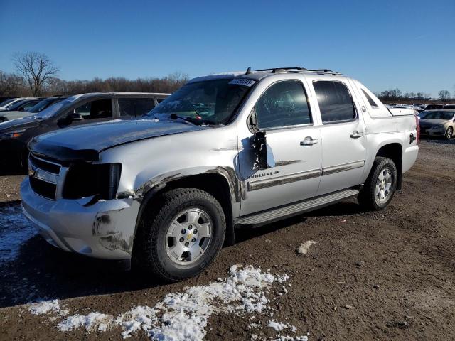 3GNTKFE79DG267369 - 2013 CHEVROLET AVALANCHE LT SILVER photo 1