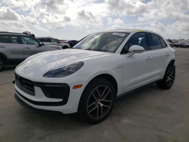 2024 PORSCHE MACAN BASE, 