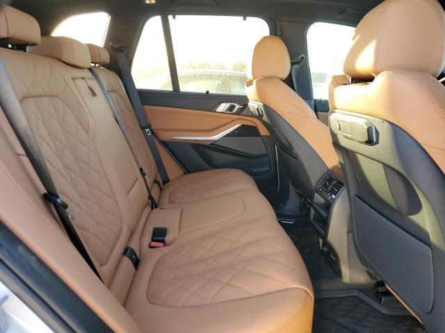 5UX43EU02S9W73031 - 2025 BMW X5 XDRIVE50E WHITE photo 11