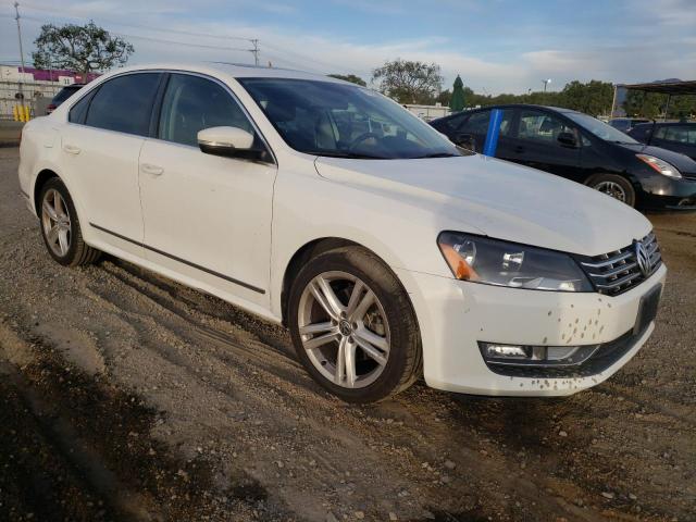 1VWBN7A31DC134626 - 2013 VOLKSWAGEN PASSAT SE WHITE photo 4