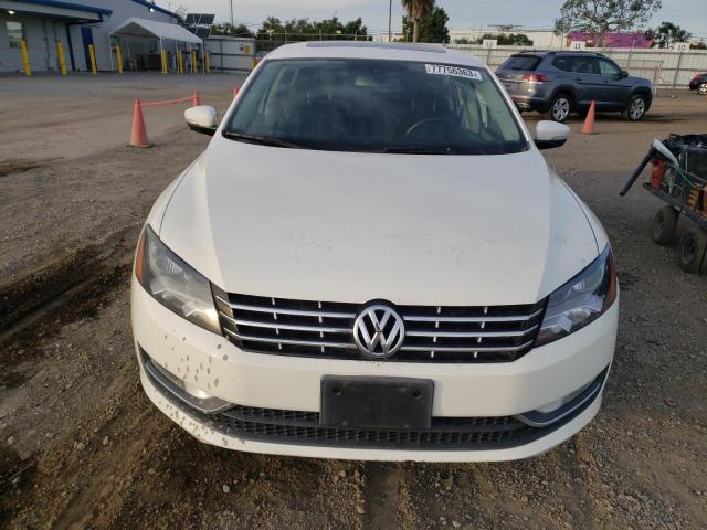 1VWBN7A31DC134626 - 2013 VOLKSWAGEN PASSAT SE WHITE photo 5