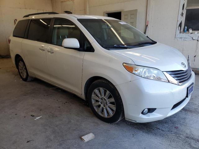 5TDDK3DC4FS108404 - 2015 TOYOTA SIENNA XLE WHITE photo 4